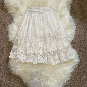 Lace skirt